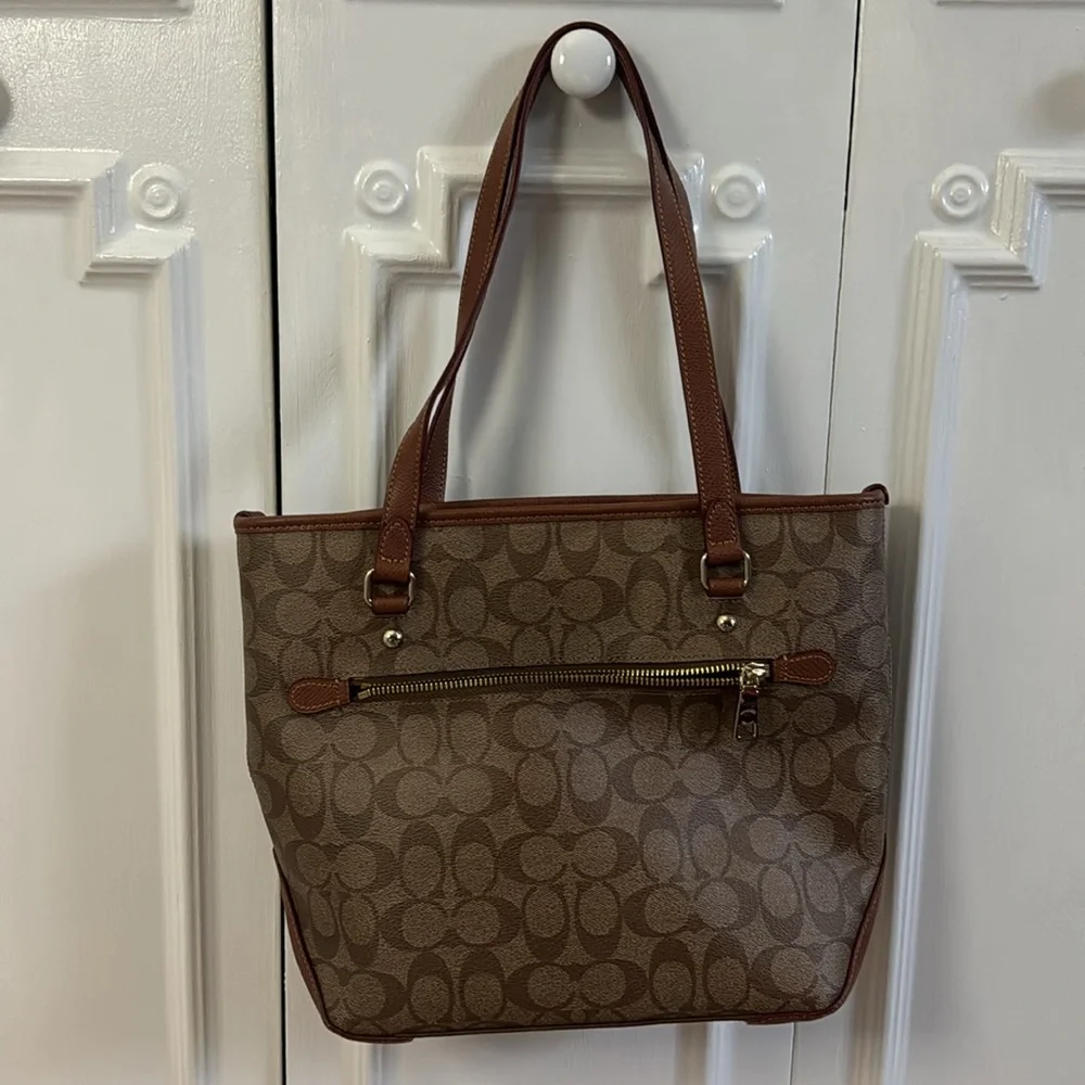 Outlet Coach medium logo tote - Picture 2 of 7